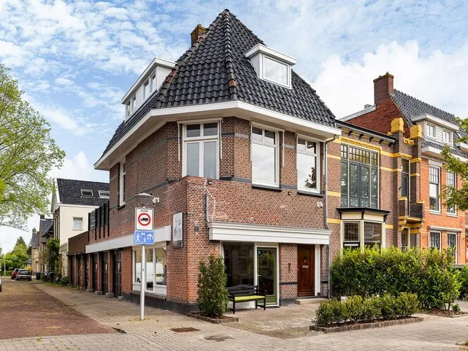 Appartement te koop: Wijbrand de Geeststraat 28, Molenpad Leeuwarden