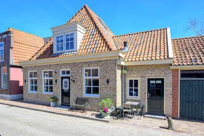 Hoekwoning te koop: Wijdesteeg 10, Medemblik Oude Stad Medemblik