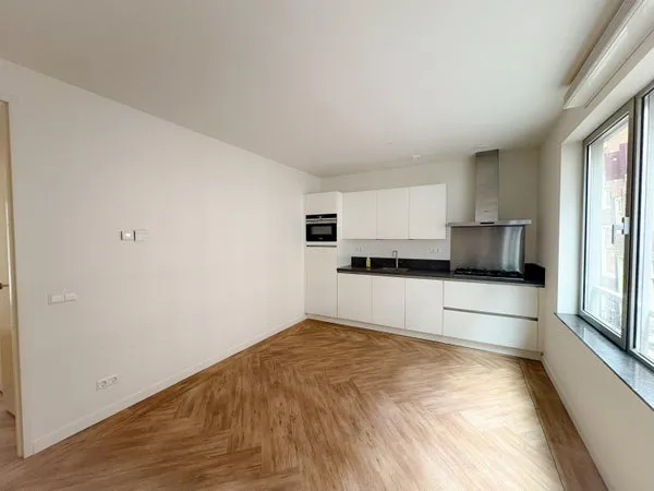 Woning te huur: Wijdesteeg, Amsterdam