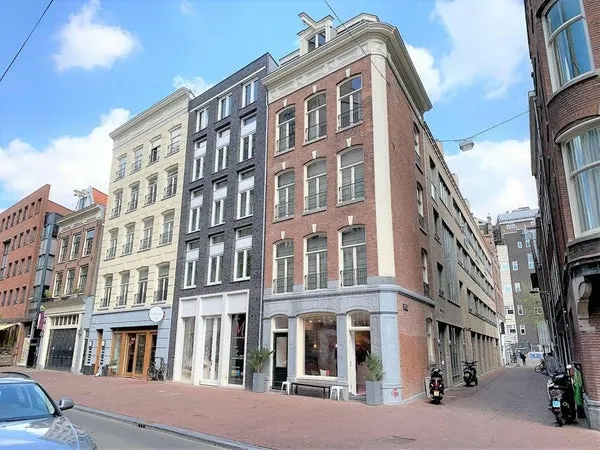Woning te huur: Wijdesteeg, Spuistraat-Zuid Amsterdam