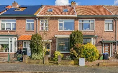 Tussenwoning te koop: Wijk aan Zeeërweg 116, Zeeheldenbuurt Ijmuiden