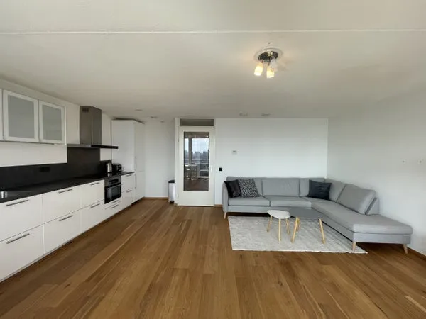 Woning te huur: Wijnbrugstraat, Stadsdriehoek Rotterdam