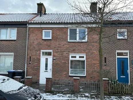 Tussenwoning te koop: Wijnruitstraat 15, Kamillehof Arnhem