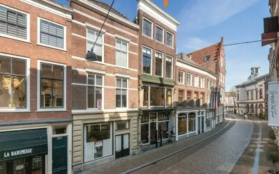 Tussenwoning te koop: Wijnstraat 223, Grote Markt en omgeving Dordrecht