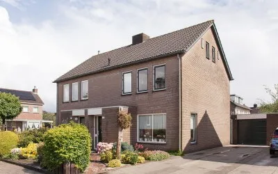Twee-onder-één-kap te koop: Wildbaan 113, De Grient Etten-Leur