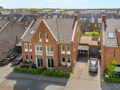 Tussenwoning te koop: Wilde rucolavliet 97, Rijnvliet Utrecht