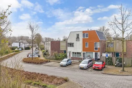 Tussenwoning te koop: Wilgengriend 9, Klavergriend, Klippriend en Wilgengriend Almere