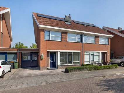 Tussenwoning te koop: Wilgenhorst 65, Kruiden Zuid Voorhout
