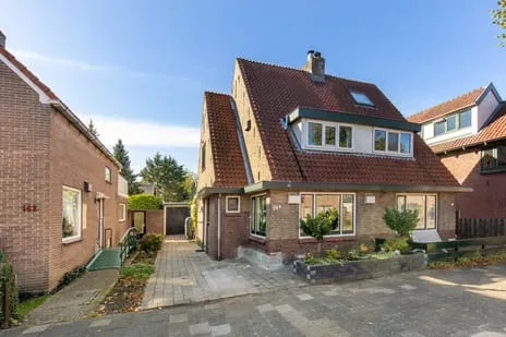 Twee-onder-één-kap te huur: Wilgenlaan 144, Zwanenburg Noordoost Zwanenburg
