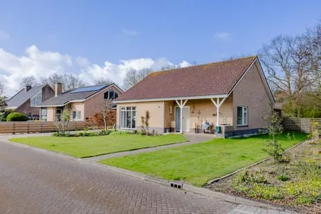 Vrijstaande woning te koop: Wilgenlaan 25, Wieringerwaard (woonkern) Wieringerwaard