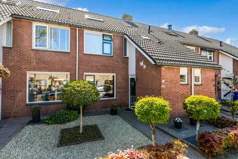 Tussenwoning te koop: Wilgenlaan 58, Renswoude Renswoude