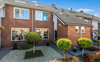 Tussenwoning te koop: Wilgenlaan 58, Renswoude Renswoude