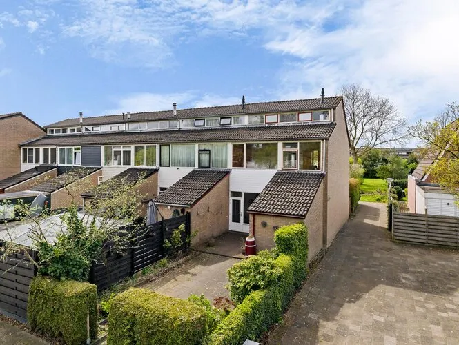 Hoekwoning te koop: Wilgenroosje 33, Aldlân-Oost Leeuwarden