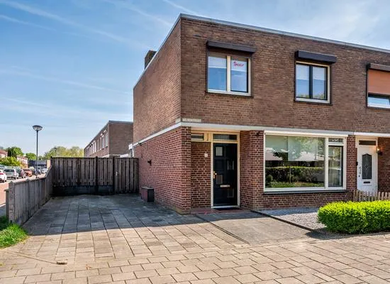 Hoekwoning te koop: Wilgenstraat 1, Bomenbuurt Venray