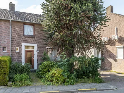 Twee-onder-één-kap te koop: Wilgenstraat 3, Oirsbeek Oirsbeek