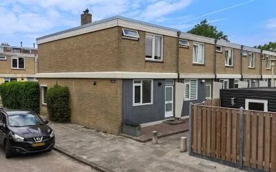 Corner house for sale: Wilgenstraat 49, Heechterp Leeuwarden
