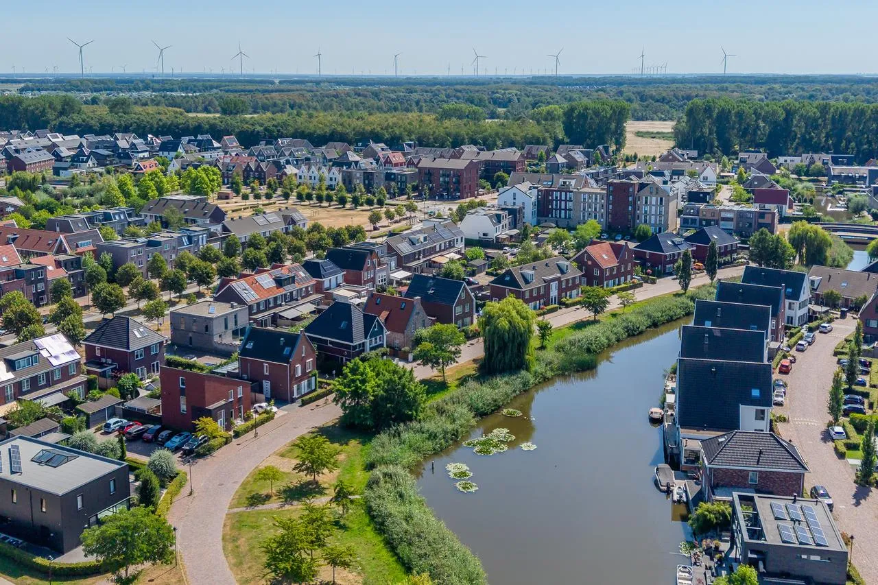 Vrijstaande woning te koop: Wilhelm Röntgenstraat 14, Almere