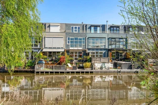 Tussenwoning te koop: Wilhelmina Druckerstraat 43, Weidbuurt Velserbroek