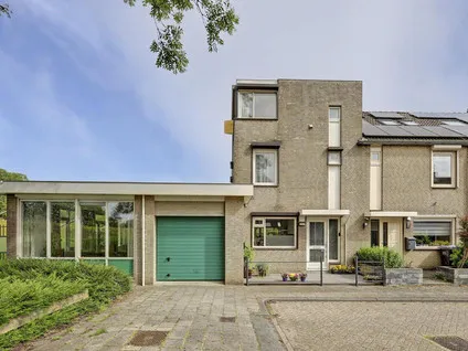 Hoekwoning te koop: Wilhelmina Hofman-Pootstraat 56, Maaswijk-Zuidwest Spijkenisse