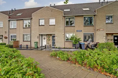 Terraced house for sale: Wilhelmina van Pruisenlaan 133, Polderbuurt Gouda