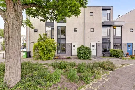 Tussenwoning te koop: Wilhelmina van Pruisenlaan 267, Polderbuurt Gouda