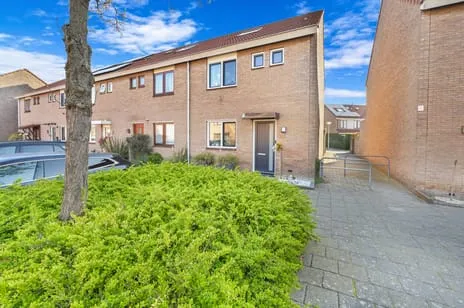 Hoekwoning te koop: Wilhelmina Druckerstraat 19, Heuvelweg Alphen Aan Den Rijn