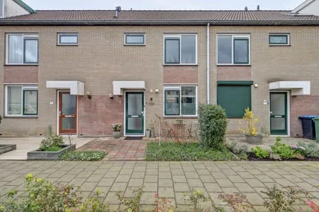 Tussenwoning te koop: Wilhelmina van Pruisenlaan 109, Polderbuurt Gouda