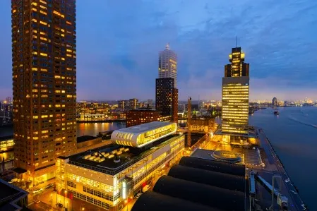 Appartement te koop: Wilhelminakade 323, Kop van Zuid Rotterdam