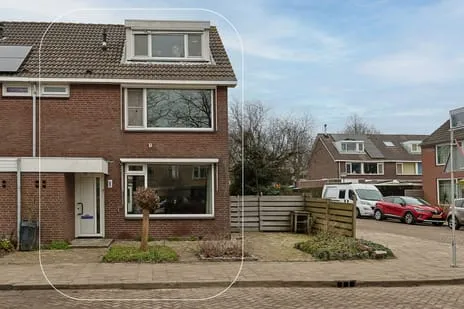 Hoekwoning te koop: Wilhelminalaan 1, Woubrugge-West Woubrugge