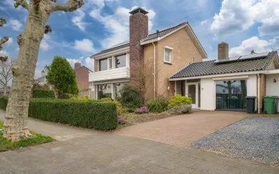 Twee-onder-één-kap te koop: Wilhelminalaan 10, Molenwijk Zevenaar