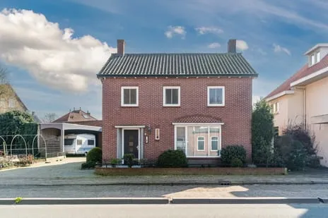 Vrijstaande woning te koop: Wilhelminalaan 18, Reusel Reusel