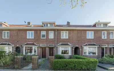 Tussenwoning te koop: Wilhelminalaan 21, Oosterhout