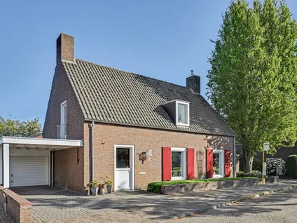 Vrijstaande woning te koop: Wilhelminalaan 39, Reusel Reusel