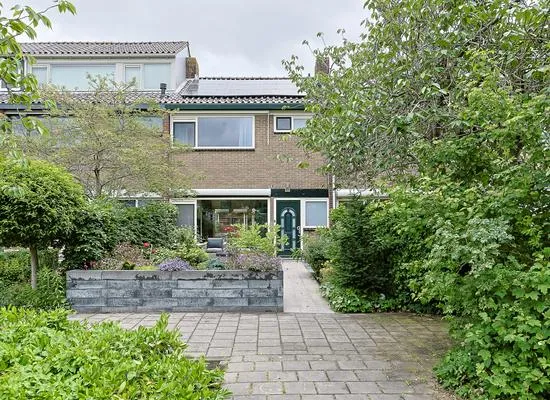 Tussenwoning te koop: Wilhelminalaan 40, Nieuwkoop Nieuwkoop