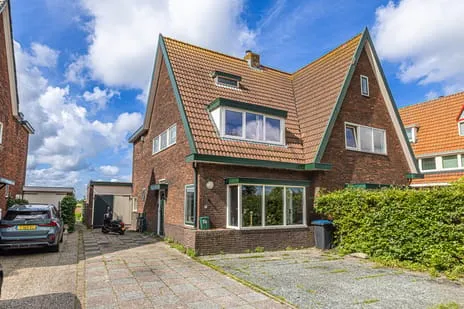 Semi-detached for sale: Wilhelminalaan 55, Om de Zanderij Hillegom