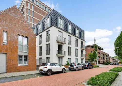 Appartement te koop: Wilhelminaplein 13, Fatima Weert