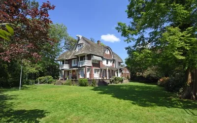 Vrijstaande woning te koop: Wilhelminaplein 8, Wassenaar