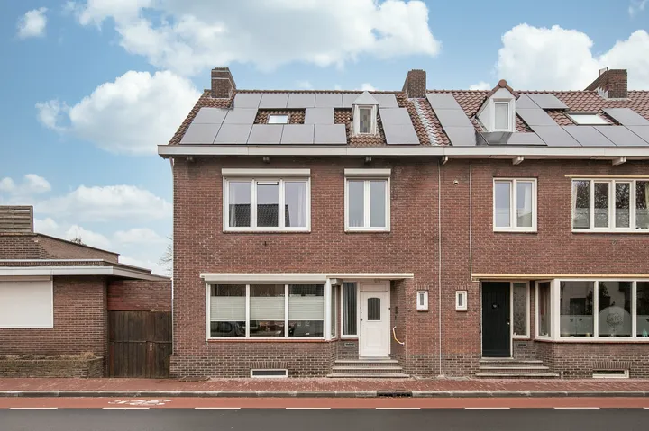 Hoekwoning te koop: Wilhelminastraat 11, Hofpoel Brunssum
