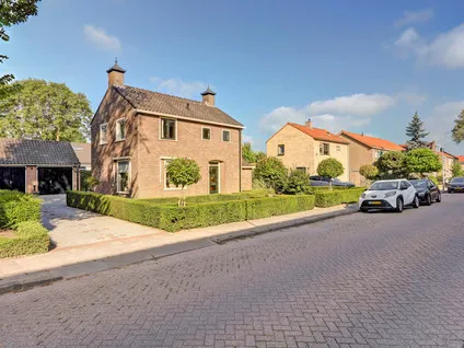 Vrijstaande woning te koop: Wilhelminastraat 18, Nieuw-Beijerland Woonkern Nieuw-Beijerland