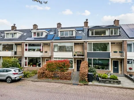 Tussenwoning te koop: Wilhelminastraat 19, Oranjewijk Leiderdorp