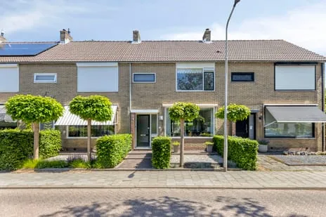 Tussenwoning te koop: Wilhelminastraat 37, Nieuw-Beijerland Woonkern Nieuw-Beijerland