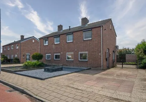 Vrijstaande woning te koop: Wilhelminastraat 40, Kern Belfeld Belfeld