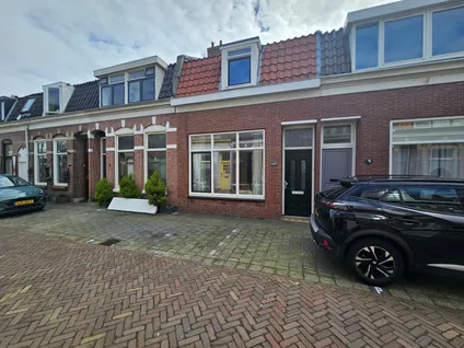 Tussenwoning te koop: Wilhelminastraat 6, Den Helder
