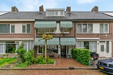 Tussenwoning te koop: Wilhelminastraat 7, Oranjewijk Leiderdorp
