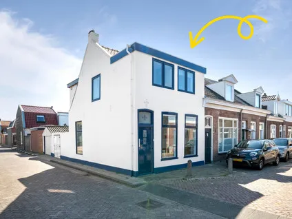 Hoekwoning te koop: Wilhelminastraat 70, Van Galenbuurt Den Helder