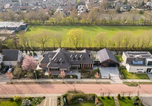 Vrijstaande woning te koop: Wilhelminastraat 79, Prinsessenbuurt Lekkerkerk