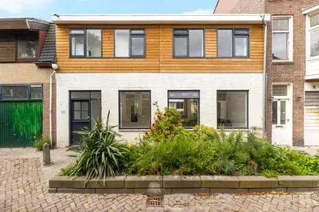 Detached house for sale: Wilhelminastraat 99, Van Galenbuurt Den Helder