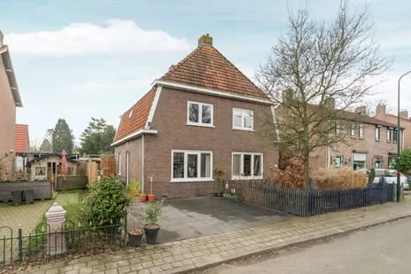Twee-onder-één-kap te koop: Willebrordweg 22, Onder de Bomen Renkum