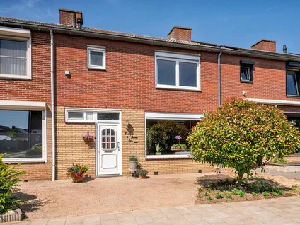 Tussenwoning te koop: Willem Alexanderstraat 3, Velden-West Velden