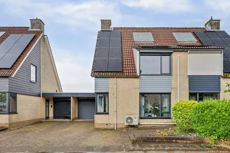 Tussenwoning te koop: Willem Alexanderstraat 8, Tuindorp-Hofstede Zwartewaal